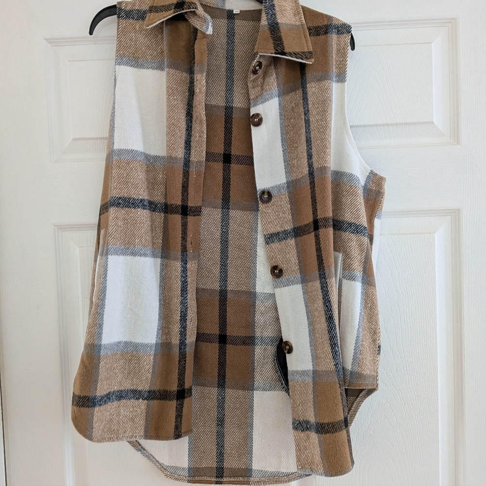 Plaid Sleeveless Button-Up Vest